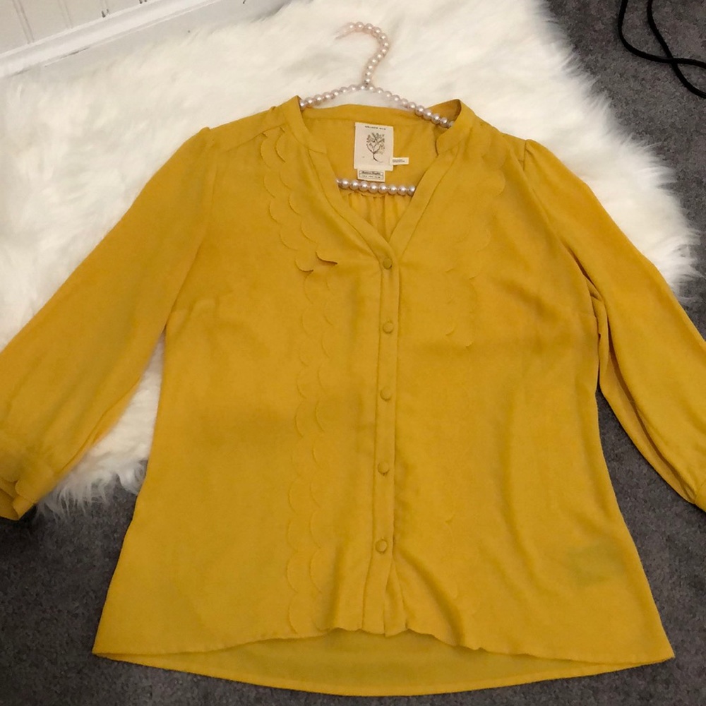 Meadow Rue mustard colored blouse. Size 4